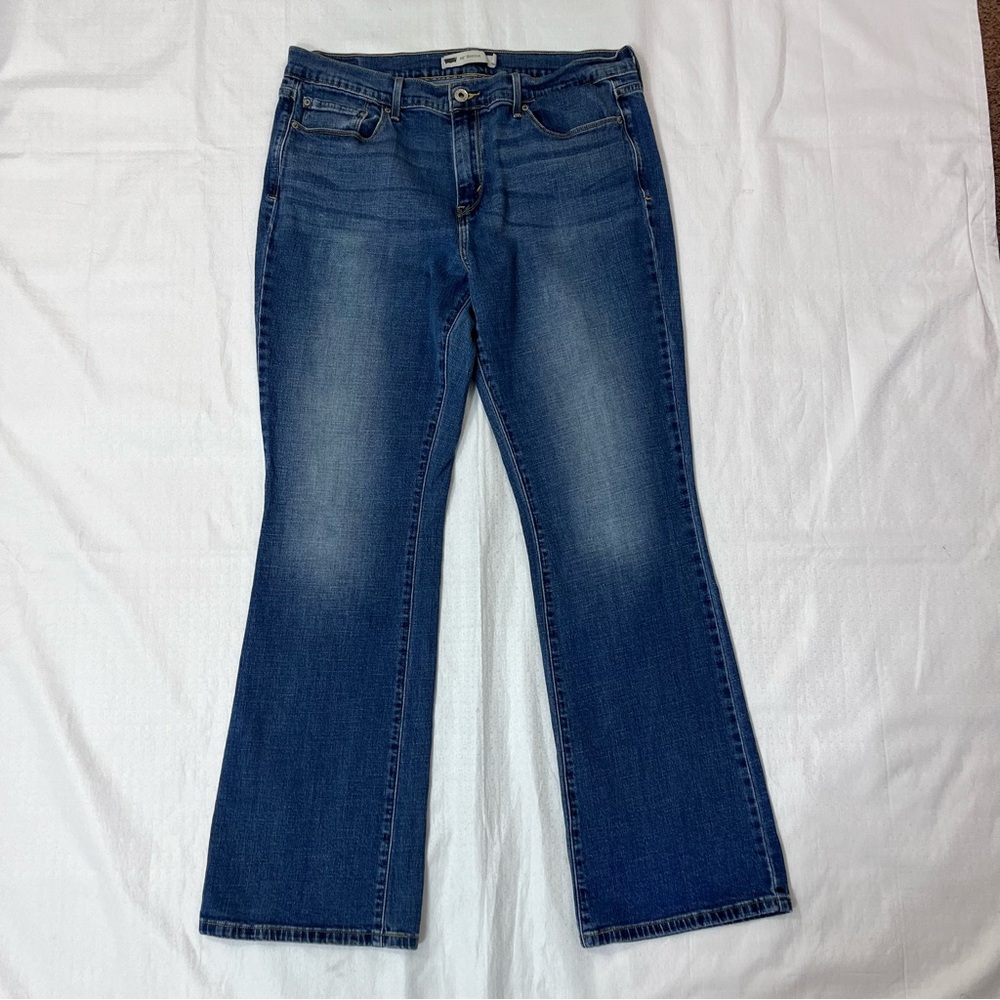Signature by Levi Strauss ladies  Flare Jeans size 14
